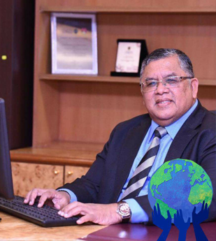 Brig. Jen. Datuk Prof. Emeritus Dr. Kamarudin bin Hussin
